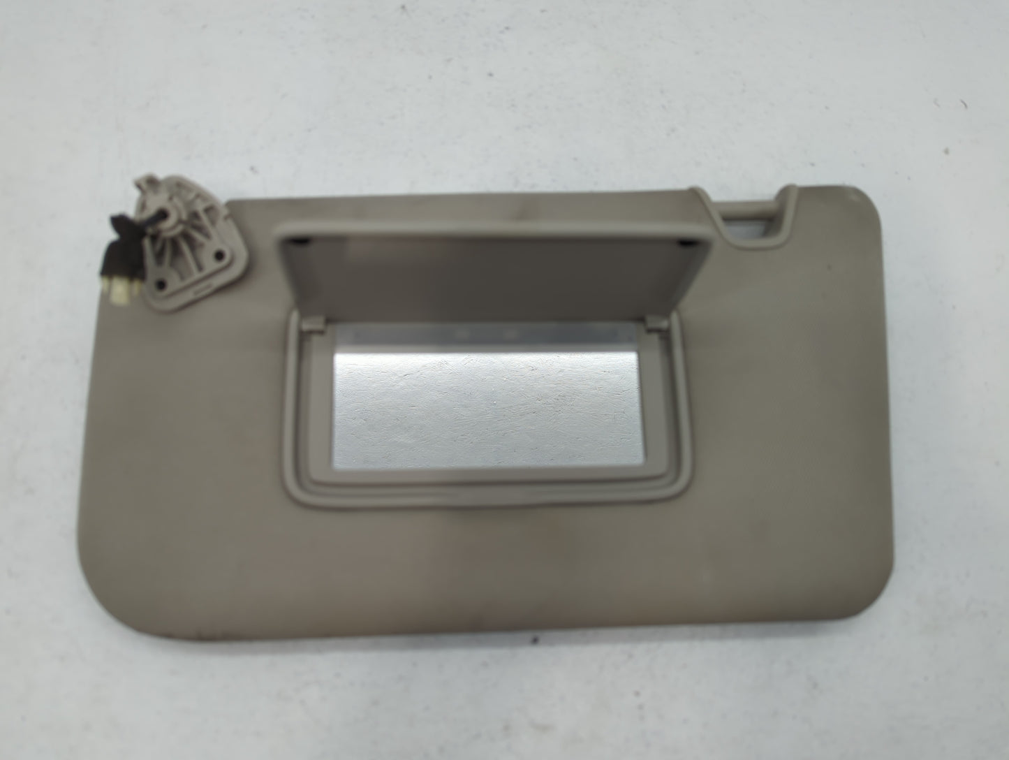 2018-2020 Nissan Rogue Sun Visor Shade Replacement Driver Left Mirror Fits Fits 2018 2019 2020 OEM Used Auto Parts - Oemused