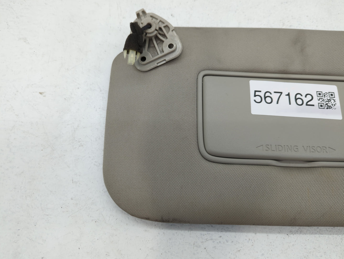 2018-2020 Nissan Rogue Sun Visor Shade Replacement Driver Left Mirror Fits Fits 2018 2019 2020 OEM Used Auto Parts - Oemused