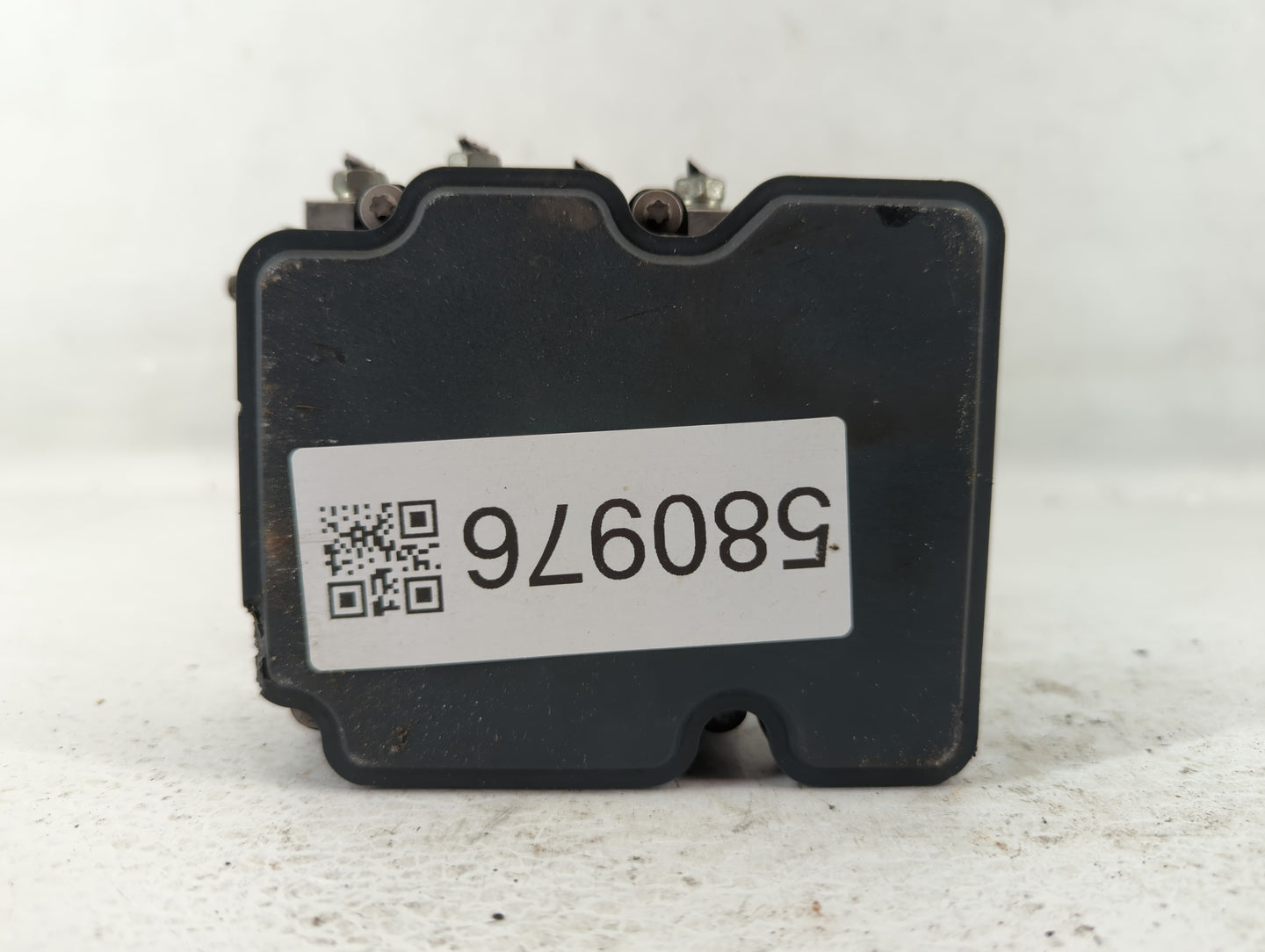 2018 Nissan Rogue ABS Pump Control Module Replacement P/N:47660 5HR3A Fits OEM Used Auto Parts - Oemusedautoparts1.com
