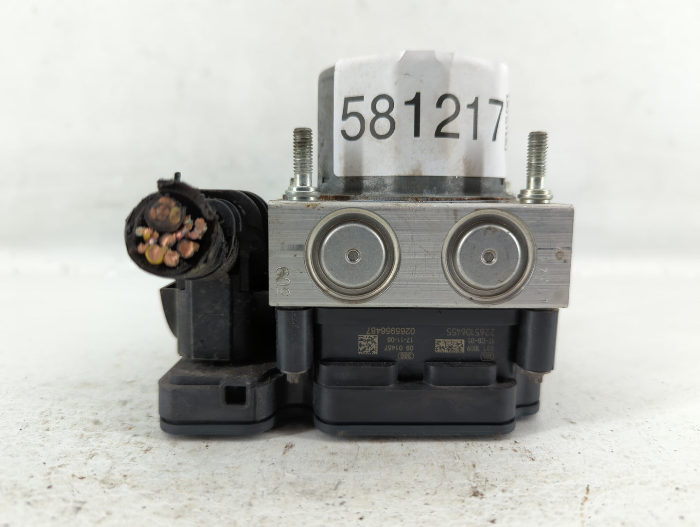 2018 Nissan Rogue ABS Pump Control Module Replacement P/N:47660 7FW4A Fits OEM Used Auto Parts - Oemusedautoparts1.com