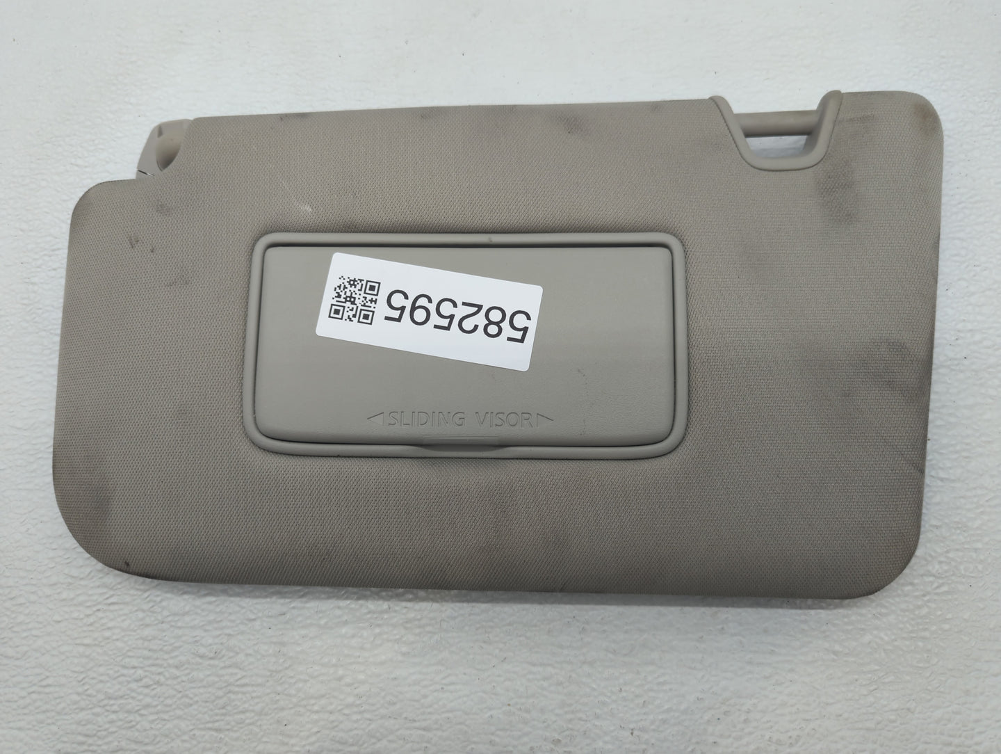 2018-2020 Nissan Rogue Sun Visor Shade Replacement Driver Left Mirror Fits Fits 2018 2019 2020 OEM Used Auto Parts - Oemused