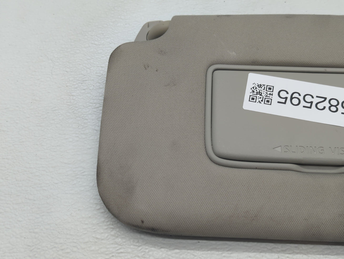 2018-2020 Nissan Rogue Sun Visor Shade Replacement Driver Left Mirror Fits Fits 2018 2019 2020 OEM Used Auto Parts - Oemused