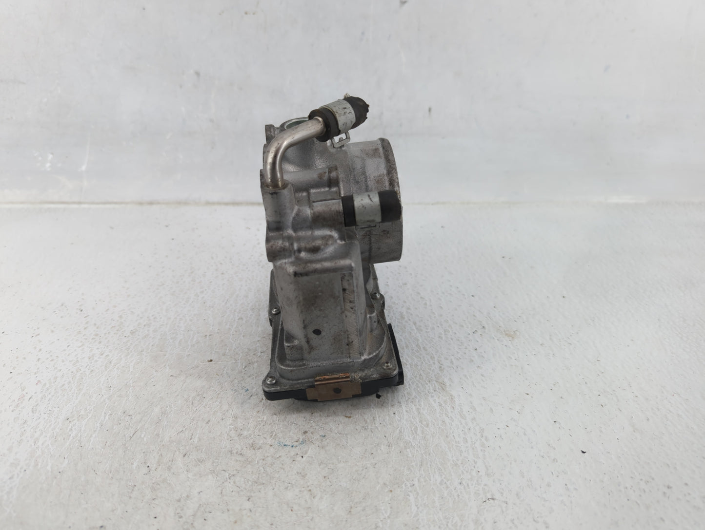 2017-2019 Nissan Rogue Throttle Body P/N:4BA60-01 Fits Fits 2017 2018 2019 OEM Used Auto Parts - Oemusedautoparts1.com