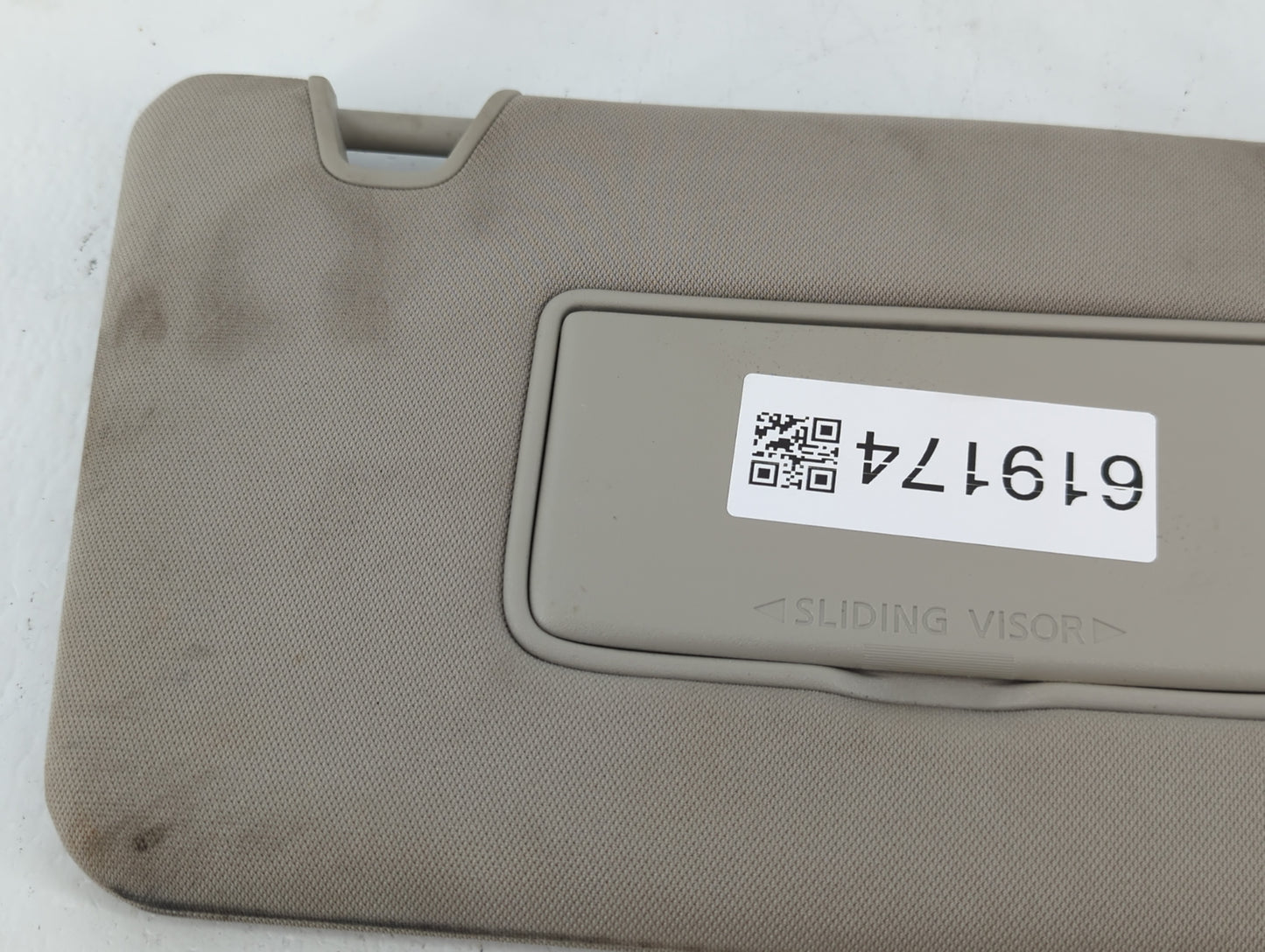 2018-2020 Nissan Rogue Sun Visor Shade Replacement Passenger Right Mirror Fits Fits 2018 2019 2020 OEM Used Auto Parts - Oem