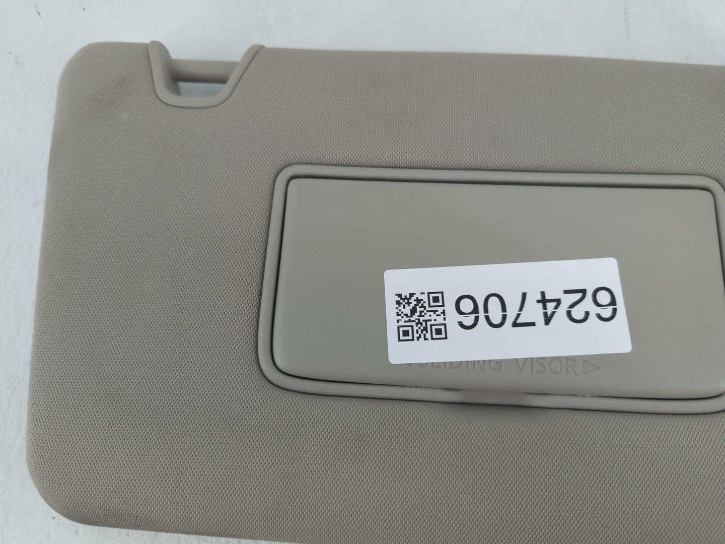2018-2020 Nissan Rogue Sun Visor Shade Replacement Passenger Right Mirror Fits Fits 2018 2019 2020 OEM Used Auto Parts - Oem