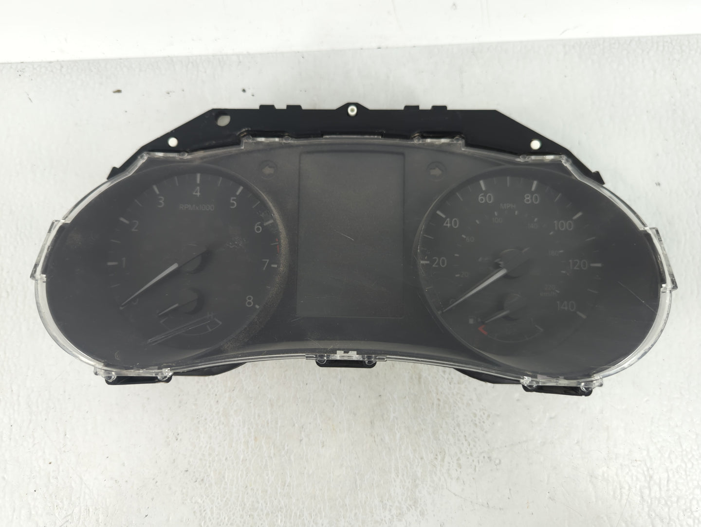 2017 Nissan Rogue Instrument Cluster Speedometer Gauges P/N:5HK0A/JZAB 5HK0A/PS24, 5HR0A/LFAD Fits OEM Used Auto Parts - Oem