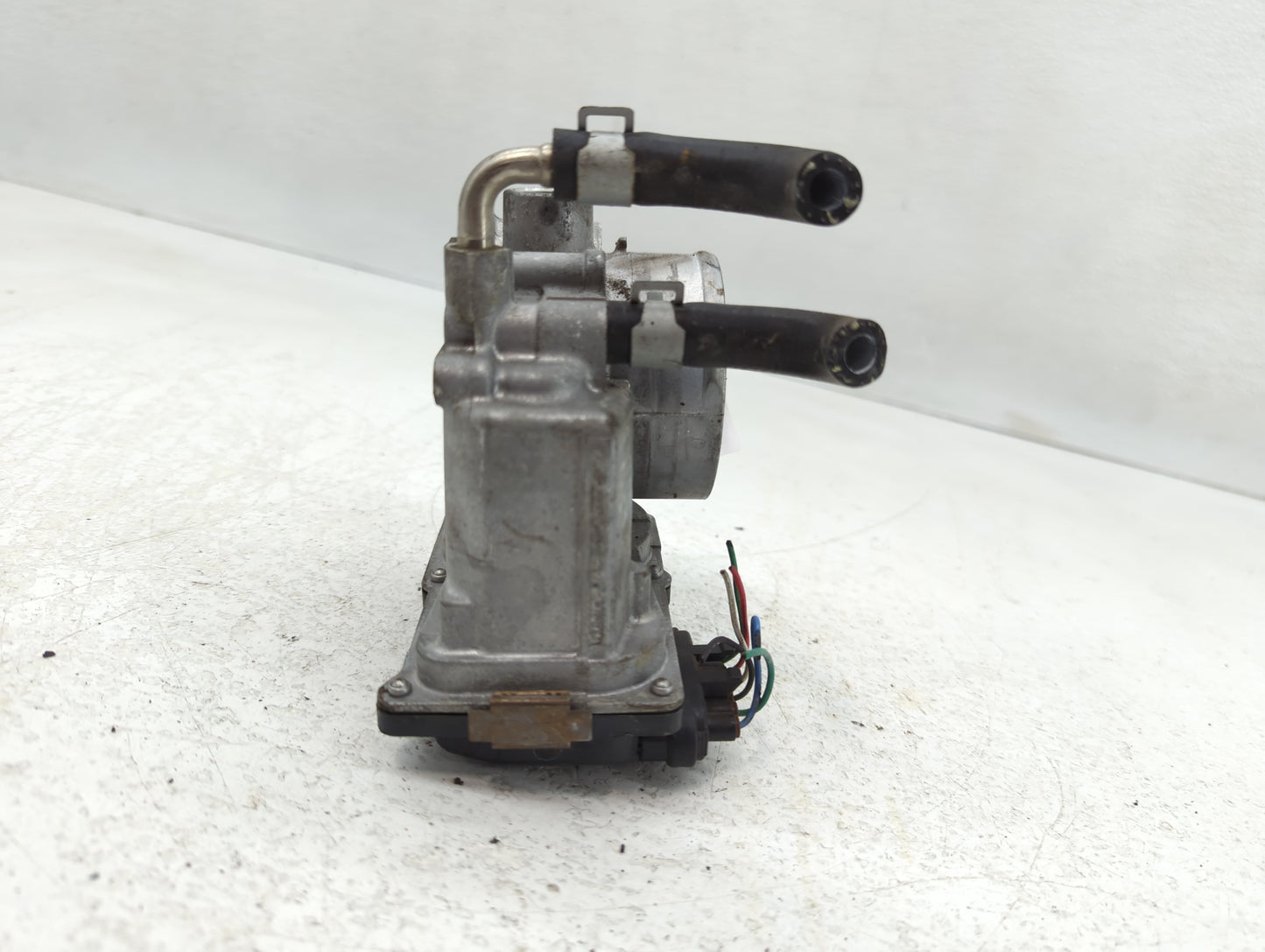 2014-2020 Nissan Rogue Throttle Body P/N:3TA60-01 C Fits Fits 2013 2014 2015 2016 2017 2018 2019 2020 OEM Used Auto Parts - 