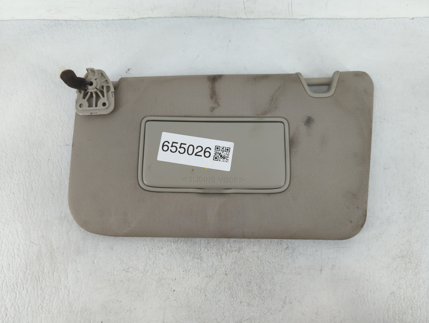 2018-2020 Nissan Rogue Sun Visor Shade Replacement Driver Left Mirror Fits Fits 2018 2019 2020 OEM Used Auto Parts - Oemused