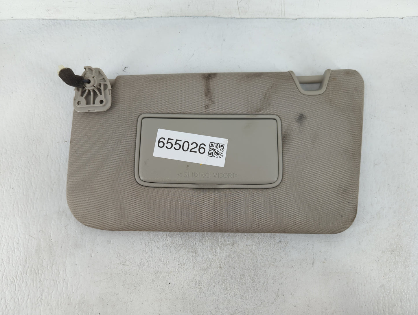 2018-2020 Nissan Rogue Sun Visor Shade Replacement Driver Left Mirror Fits Fits 2018 2019 2020 OEM Used Auto Parts - Oemused