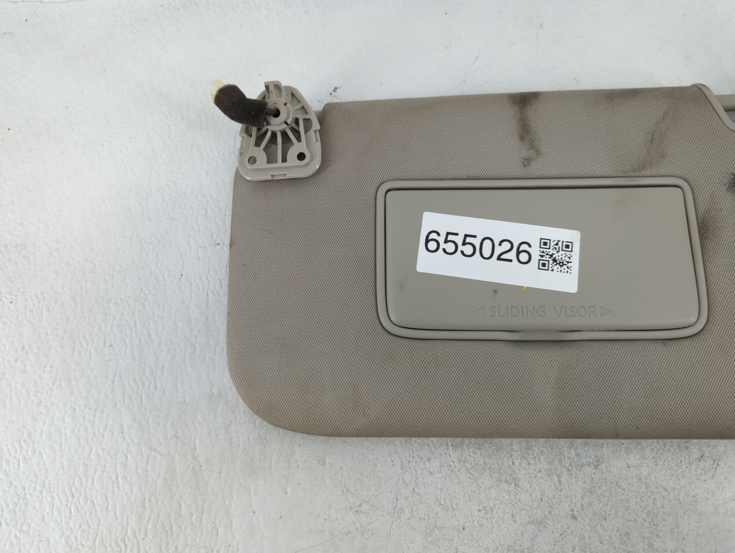 2018-2020 Nissan Rogue Sun Visor Shade Replacement Driver Left Mirror Fits Fits 2018 2019 2020 OEM Used Auto Parts - Oemused