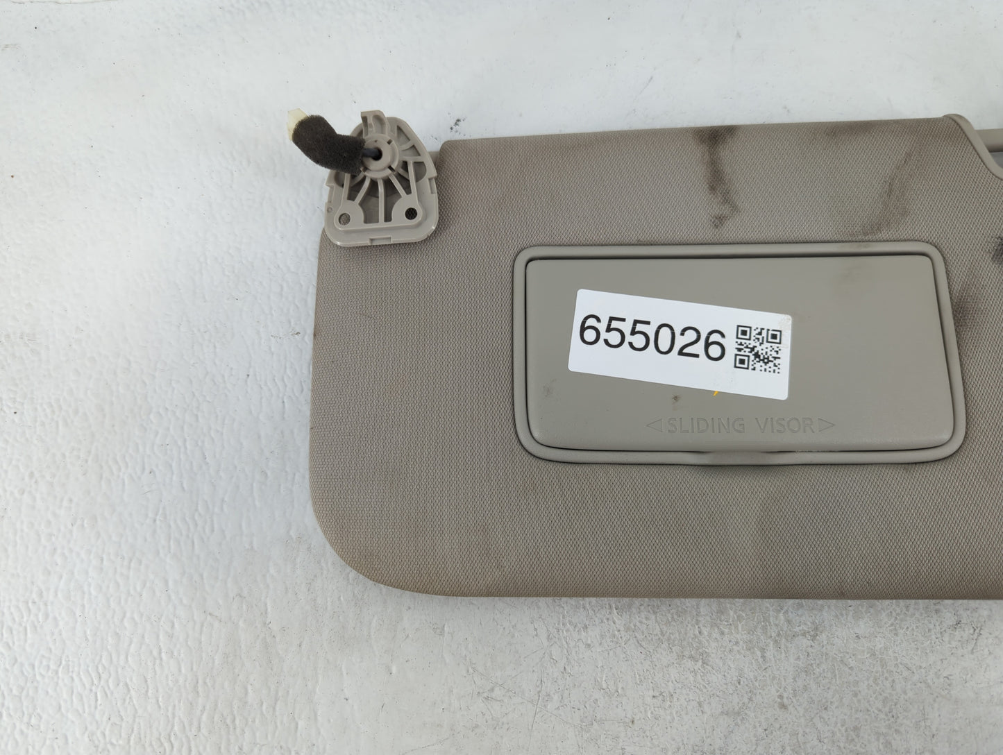 2018-2020 Nissan Rogue Sun Visor Shade Replacement Driver Left Mirror Fits Fits 2018 2019 2020 OEM Used Auto Parts - Oemused