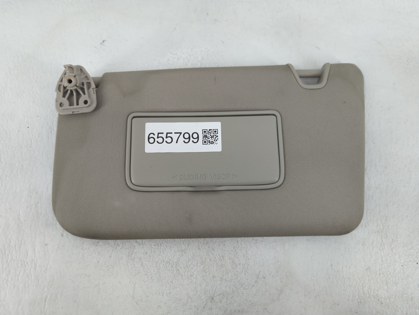 2018-2020 Nissan Rogue Sun Visor Shade Replacement Driver Left Mirror Fits Fits 2018 2019 2020 OEM Used Auto Parts - Oemused
