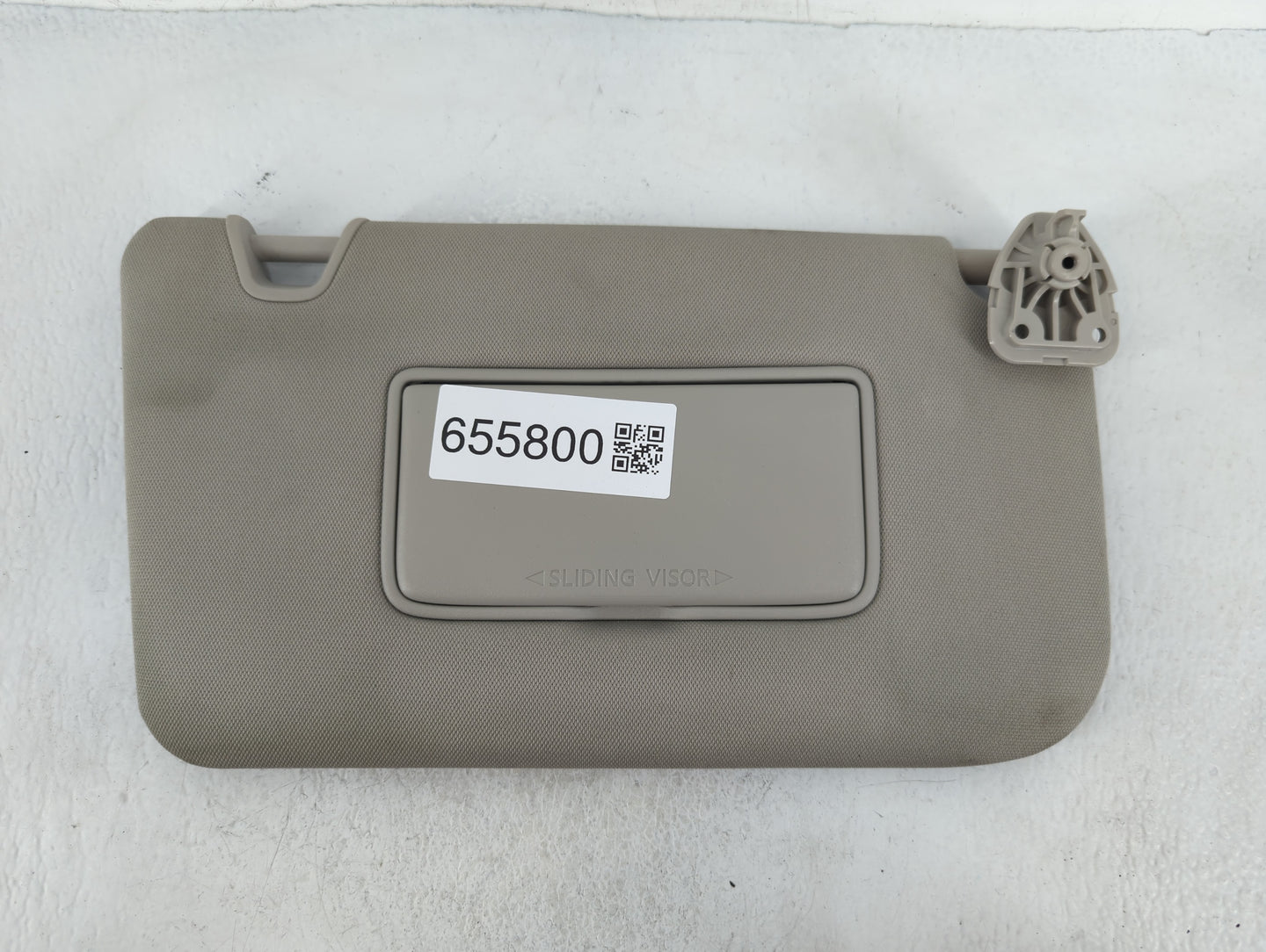 2018-2020 Nissan Rogue Sun Visor Shade Replacement Passenger Right Mirror Fits Fits 2018 2019 2020 OEM Used Auto Parts - Oem