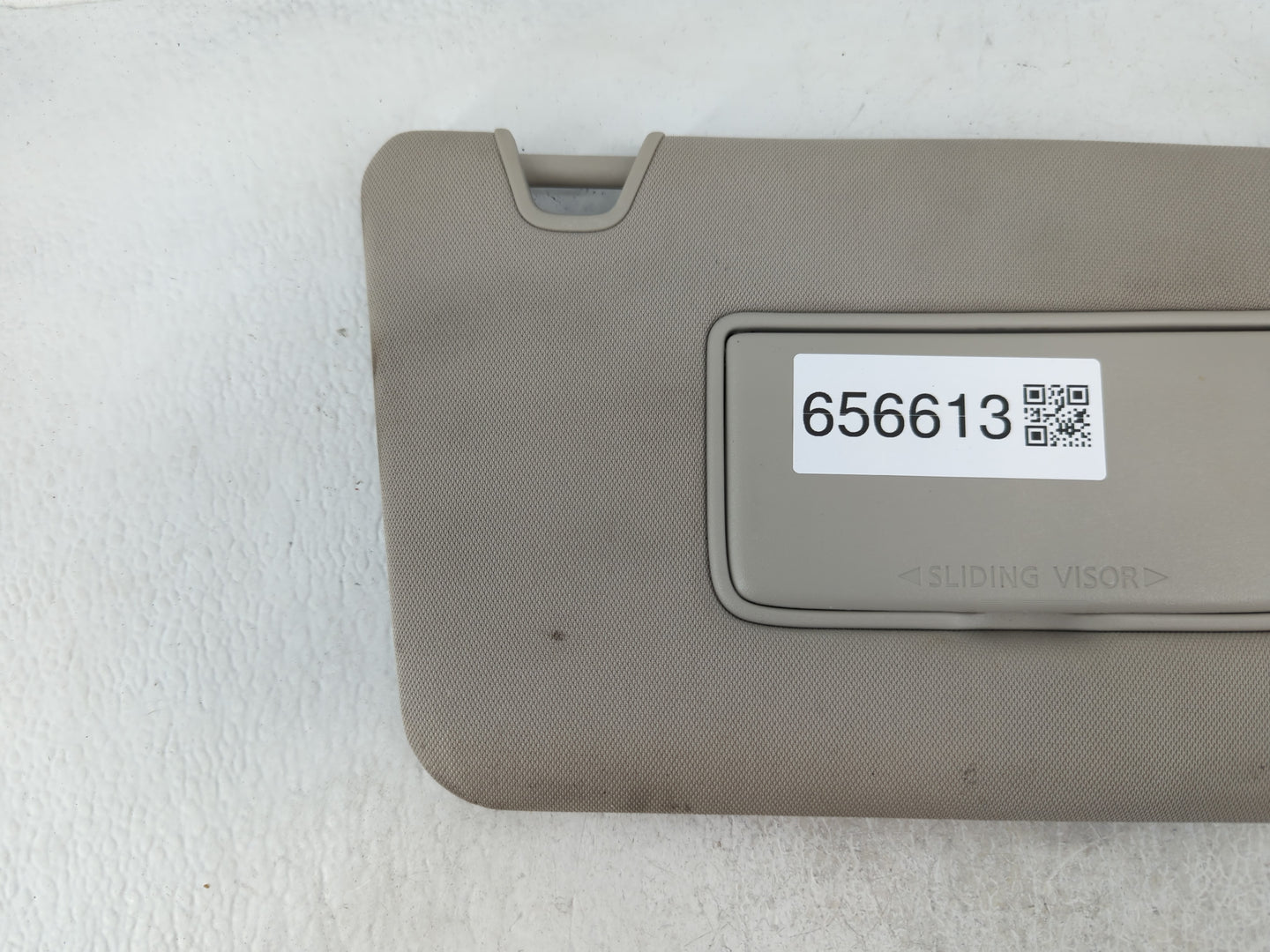 2018-2020 Nissan Rogue Sun Visor Shade Replacement Passenger Right Mirror Fits Fits 2018 2019 2020 OEM Used Auto Parts - Oem