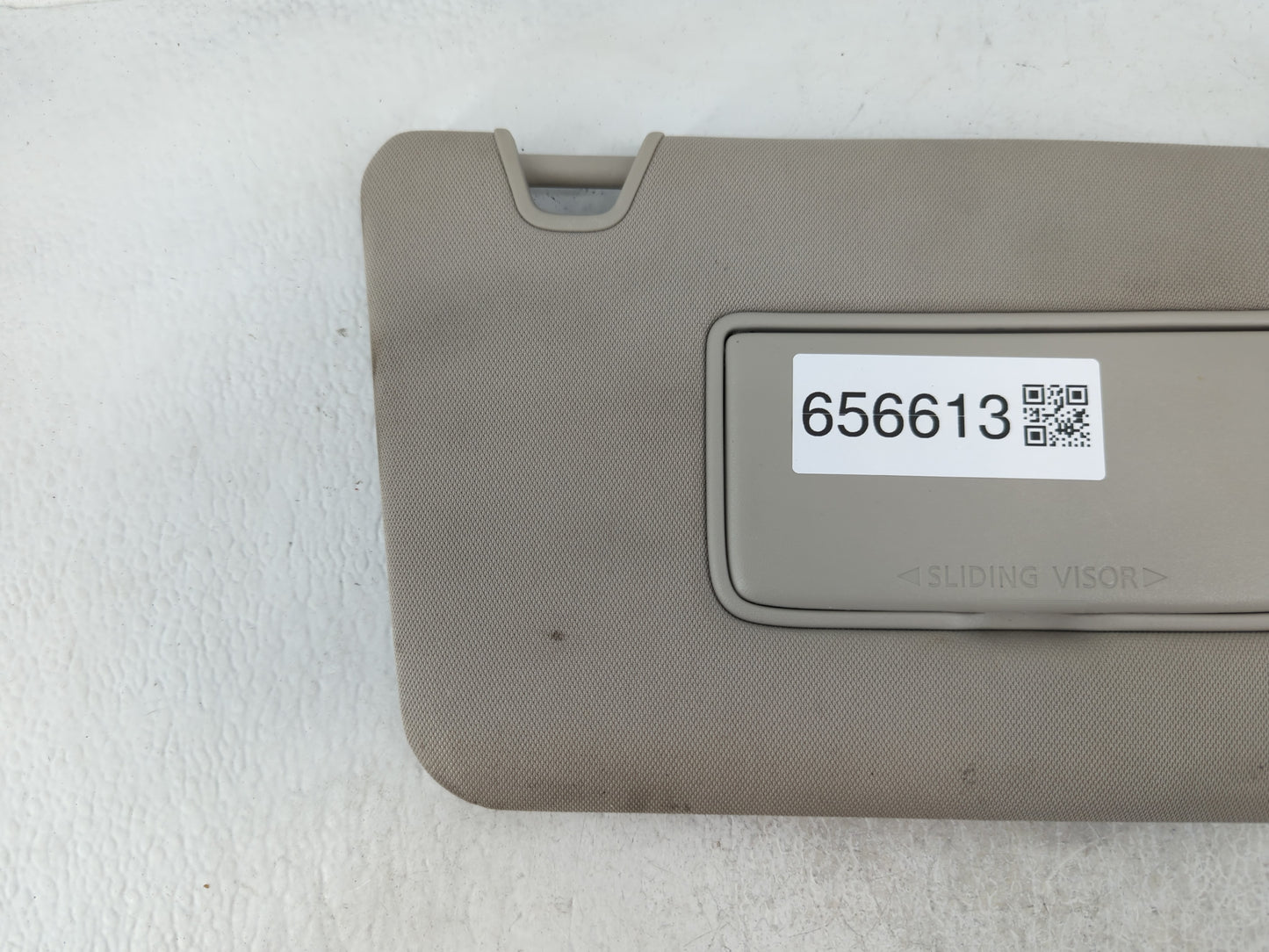 2018-2020 Nissan Rogue Sun Visor Shade Replacement Passenger Right Mirror Fits Fits 2018 2019 2020 OEM Used Auto Parts - Oem