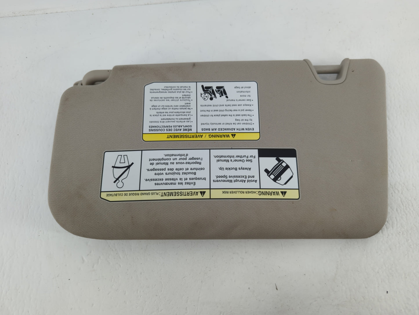 2018-2020 Nissan Rogue Sun Visor Shade Replacement Passenger Right Mirror Fits Fits 2018 2019 2020 OEM Used Auto Parts - Oem