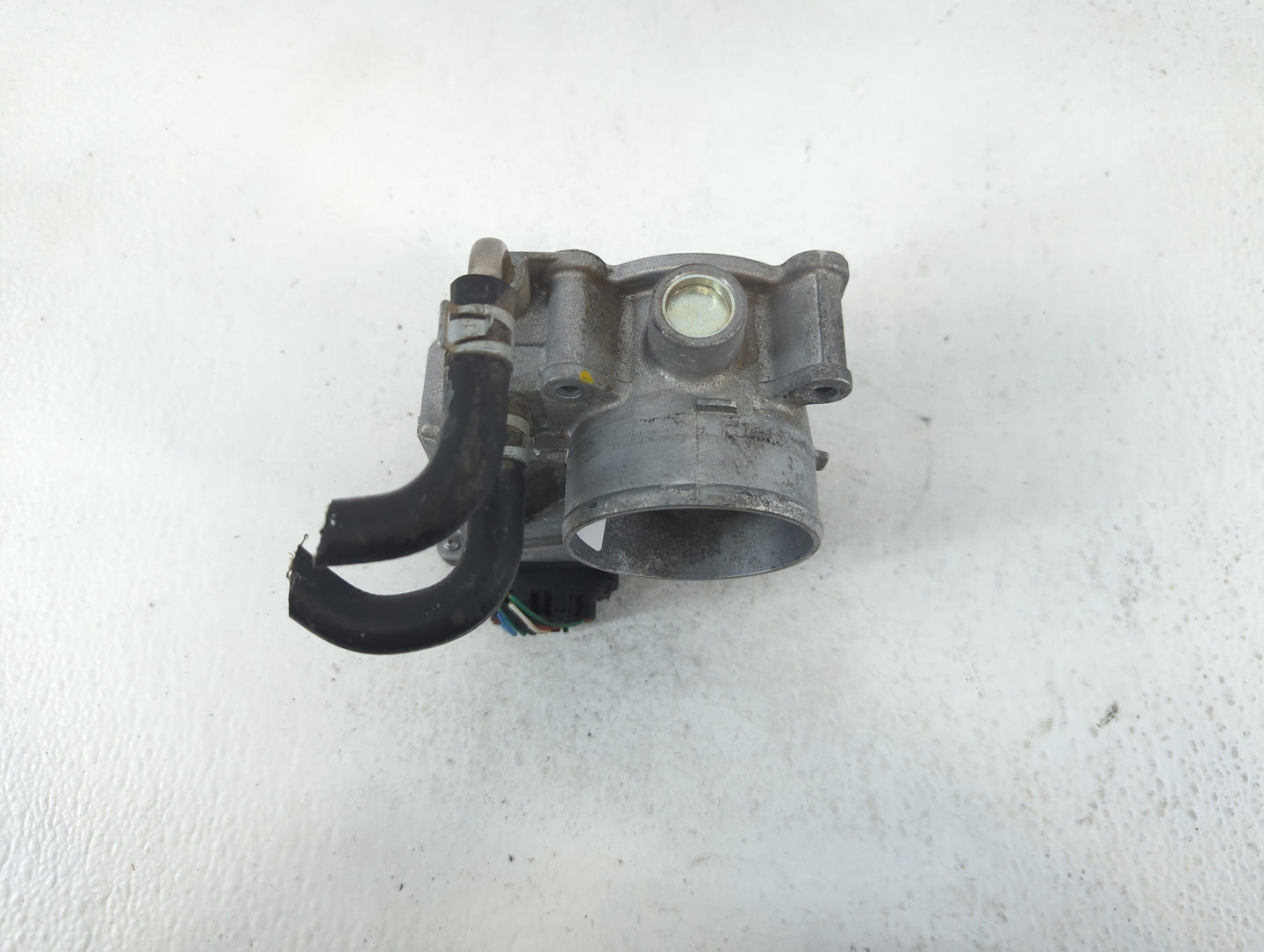 2014-2020 Nissan Rogue Throttle Body P/N:3TA60-01 C Fits Fits 2013 2014 2015 2016 2017 2018 2019 2020 OEM Used Auto Parts - 
