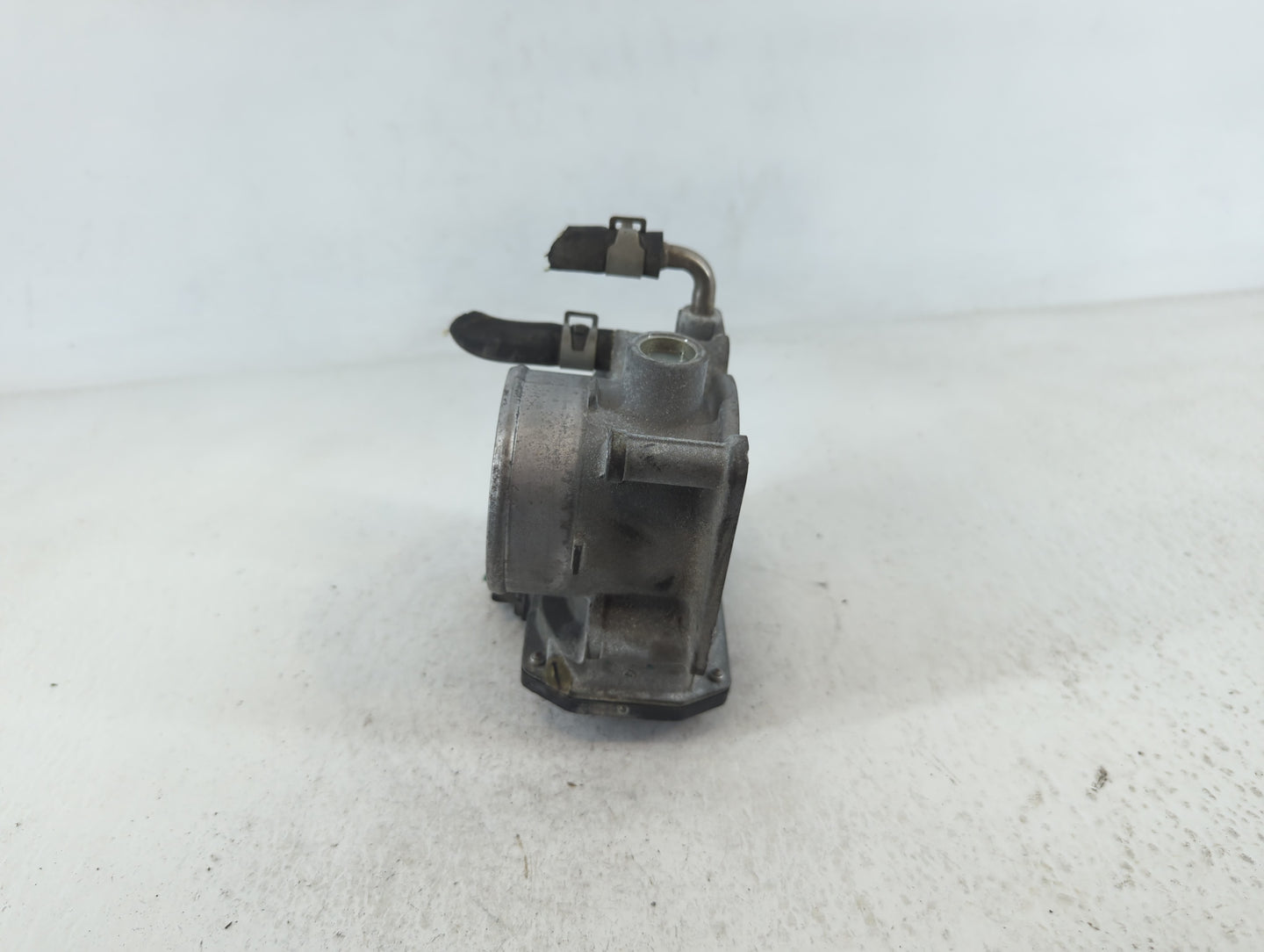 2014-2020 Nissan Rogue Throttle Body P/N:7F26 01541=06U06 3TA60-A0 C Fits Fits 2013 2014 2015 2016 2017 2018 2019 2020 OEM U