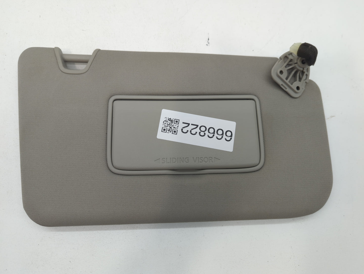2018-2020 Nissan Rogue Sun Visor Shade Replacement Passenger Right Mirror Fits Fits 2018 2019 2020 OEM Used Auto Parts - Oem