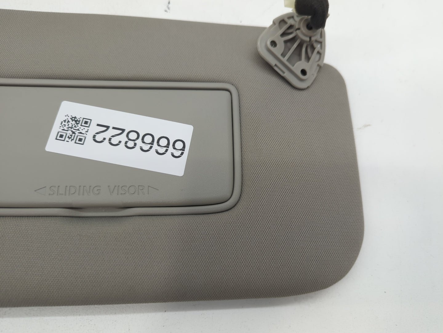 2018-2020 Nissan Rogue Sun Visor Shade Replacement Passenger Right Mirror Fits Fits 2018 2019 2020 OEM Used Auto Parts - Oem
