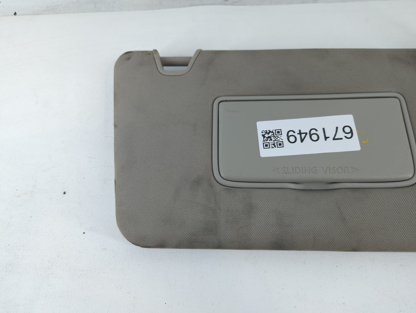 2018-2020 Nissan Rogue Sun Visor Shade Replacement Passenger Right Mirror Fits Fits 2018 2019 2020 OEM Used Auto Parts - Oem