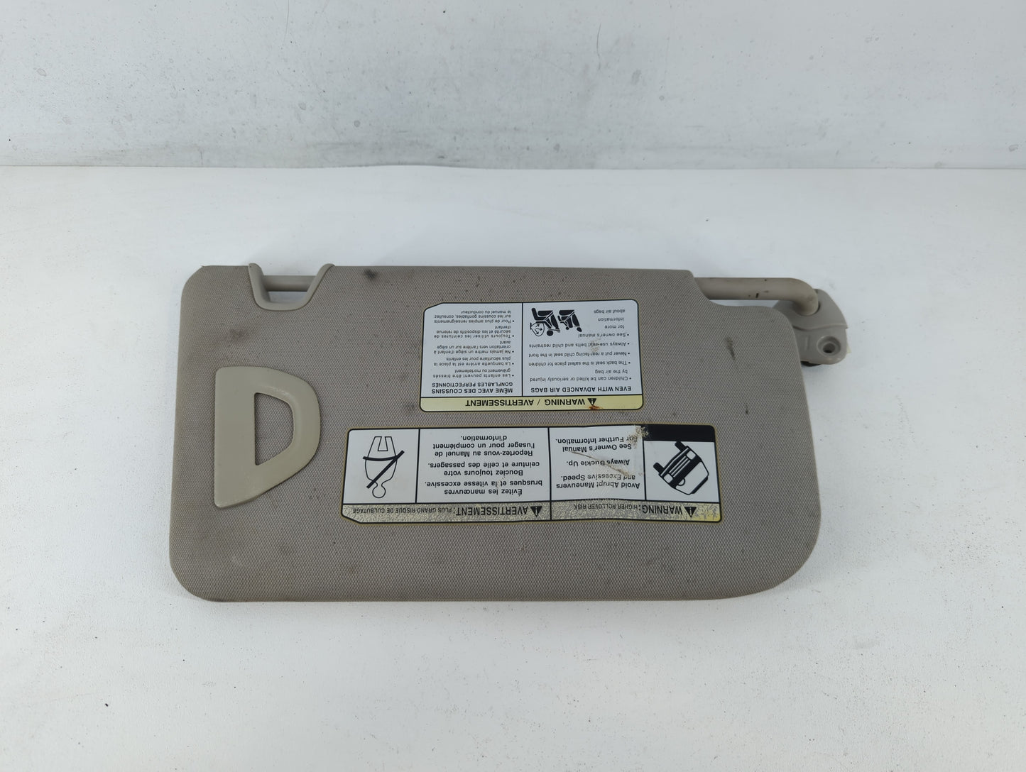 2018-2020 Nissan Rogue Sun Visor Shade Replacement Driver Left Mirror Fits Fits 2018 2019 2020 OEM Used Auto Parts - Oemused