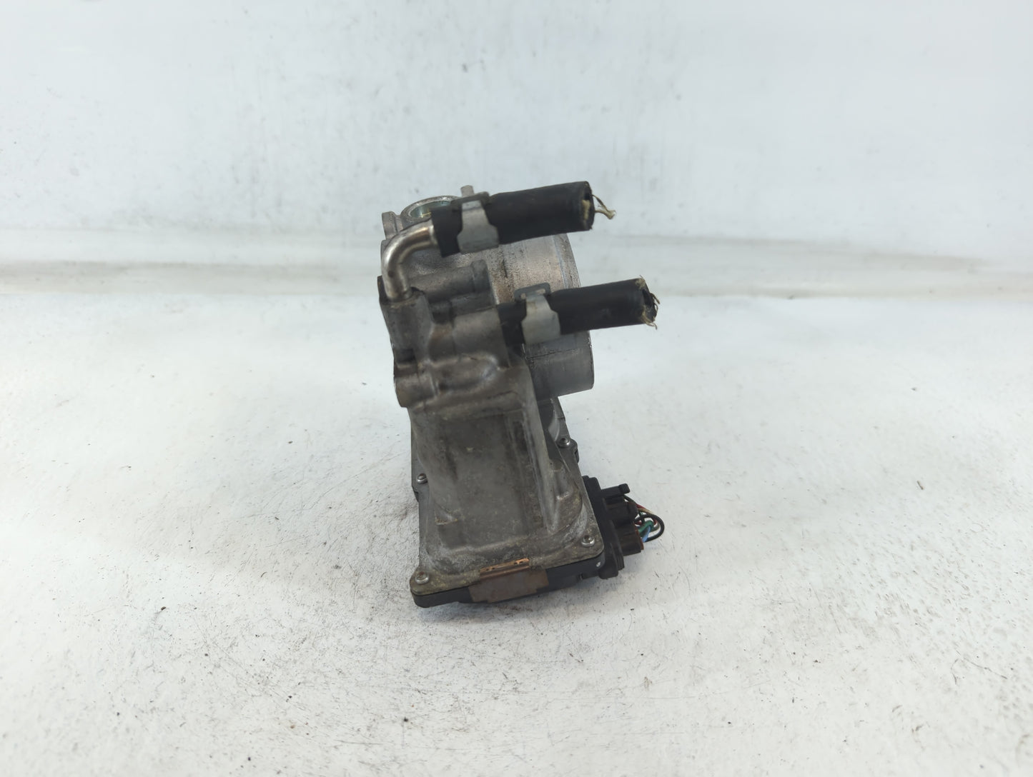 2014-2020 Nissan Rogue Throttle Body P/N:3TA60-01 C Fits Fits 2013 2014 2015 2016 2017 2018 2019 2020 OEM Used Auto Parts - 