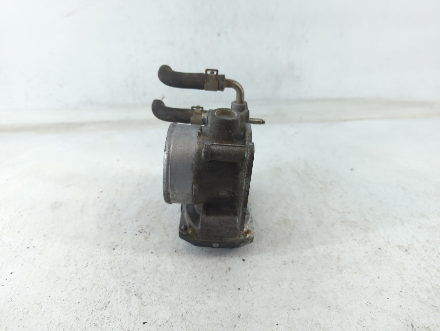 2014-2020 Nissan Rogue Throttle Body P/N:3TA60-01 C Fits Fits 2013 2014 2015 2016 2017 2018 2019 2020 OEM Used Auto Parts - 