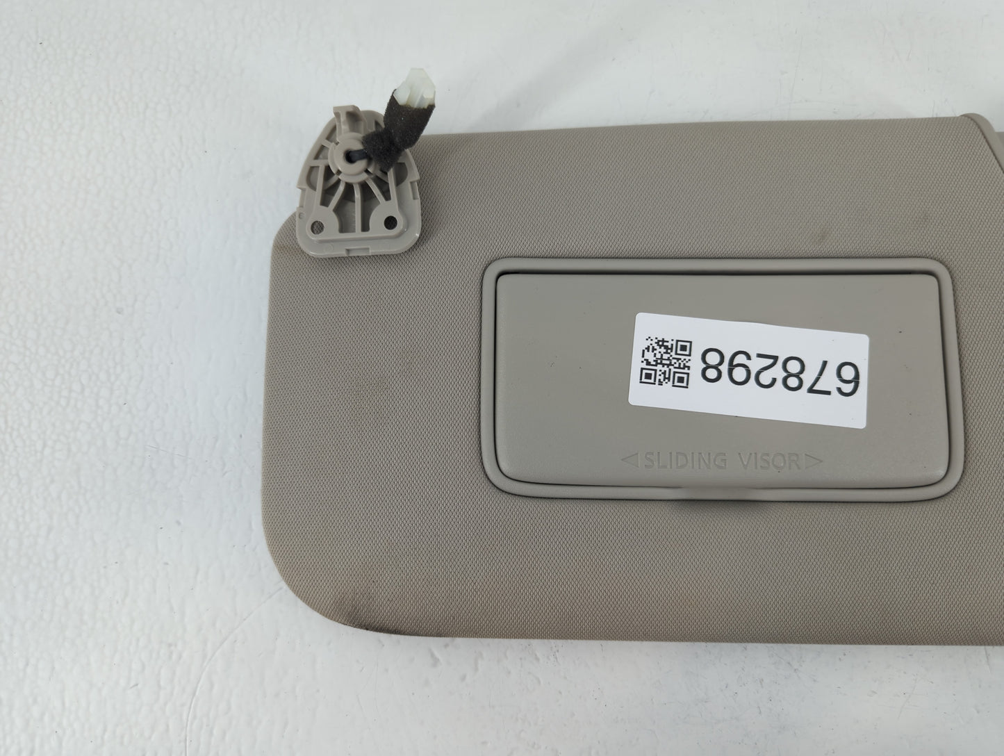 2018-2020 Nissan Rogue Sun Visor Shade Replacement Driver Left Mirror Fits Fits 2018 2019 2020 OEM Used Auto Parts - Oemused