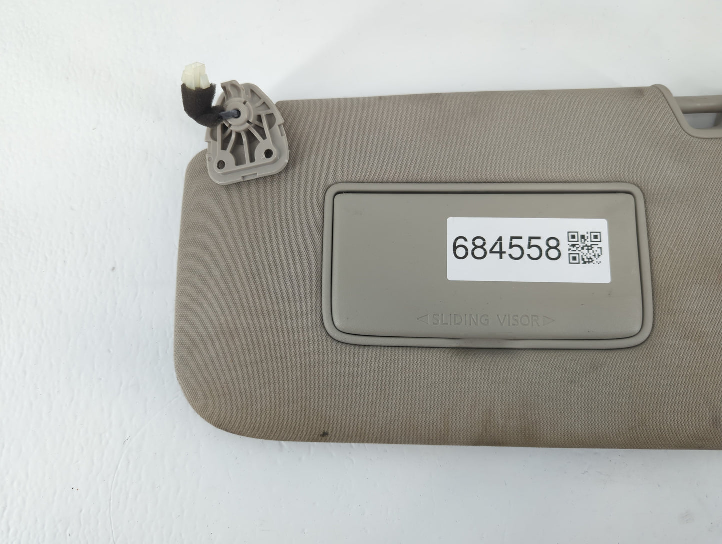 2018-2020 Nissan Rogue Sun Visor Shade Replacement Driver Left Mirror Fits Fits 2018 2019 2020 OEM Used Auto Parts - Oemused