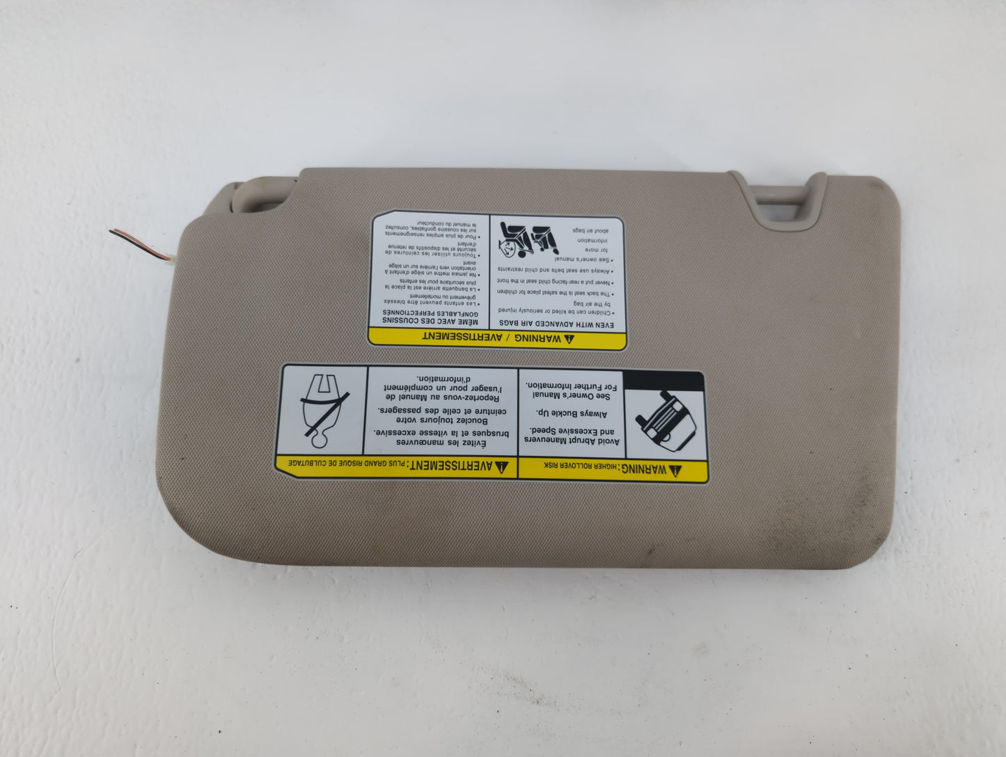 2018-2020 Nissan Rogue Sun Visor Shade Replacement Passenger Right Mirror Fits Fits 2018 2019 2020 OEM Used Auto Parts - Oem
