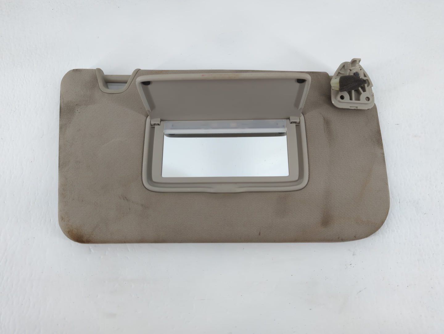 2018-2020 Nissan Rogue Sun Visor Shade Replacement Passenger Right Mirror Fits Fits 2018 2019 2020 OEM Used Auto Parts - Oem