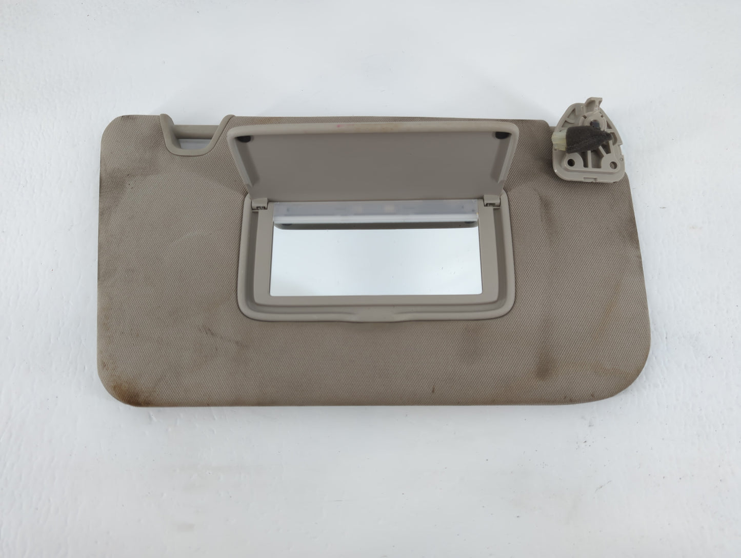 2018-2020 Nissan Rogue Sun Visor Shade Replacement Passenger Right Mirror Fits Fits 2018 2019 2020 OEM Used Auto Parts - Oem