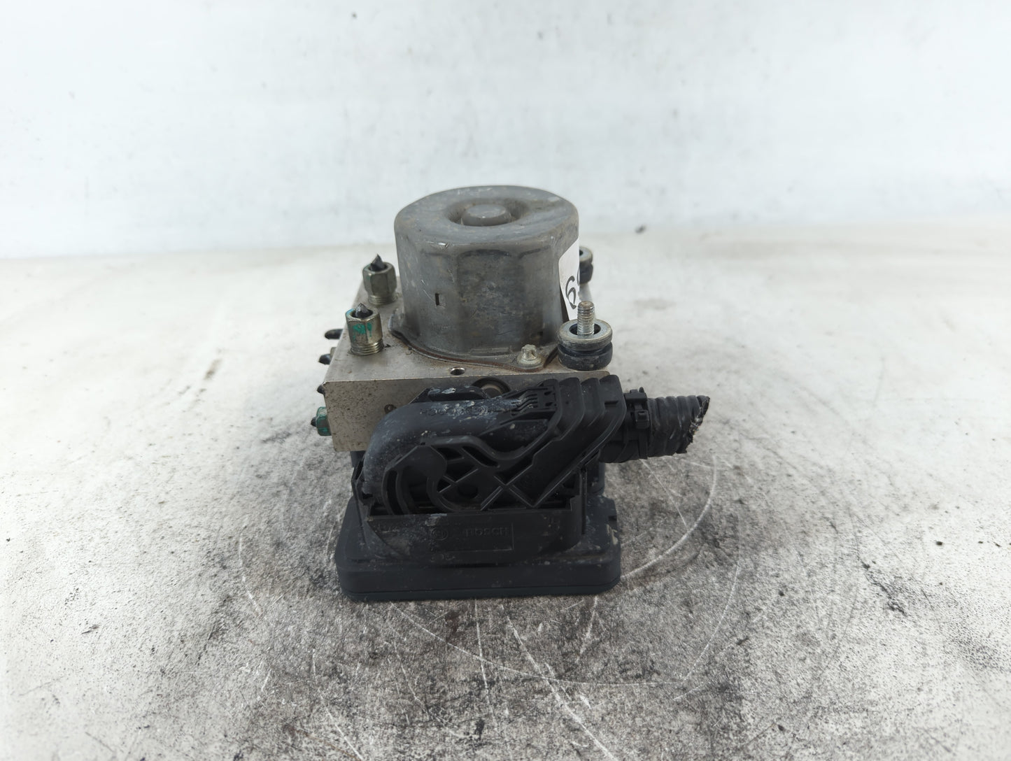 2018 Nissan Rogue ABS Pump Control Module Replacement P/N:47660 5HR1A Fits OEM Used Auto Parts - Oemusedautoparts1.com