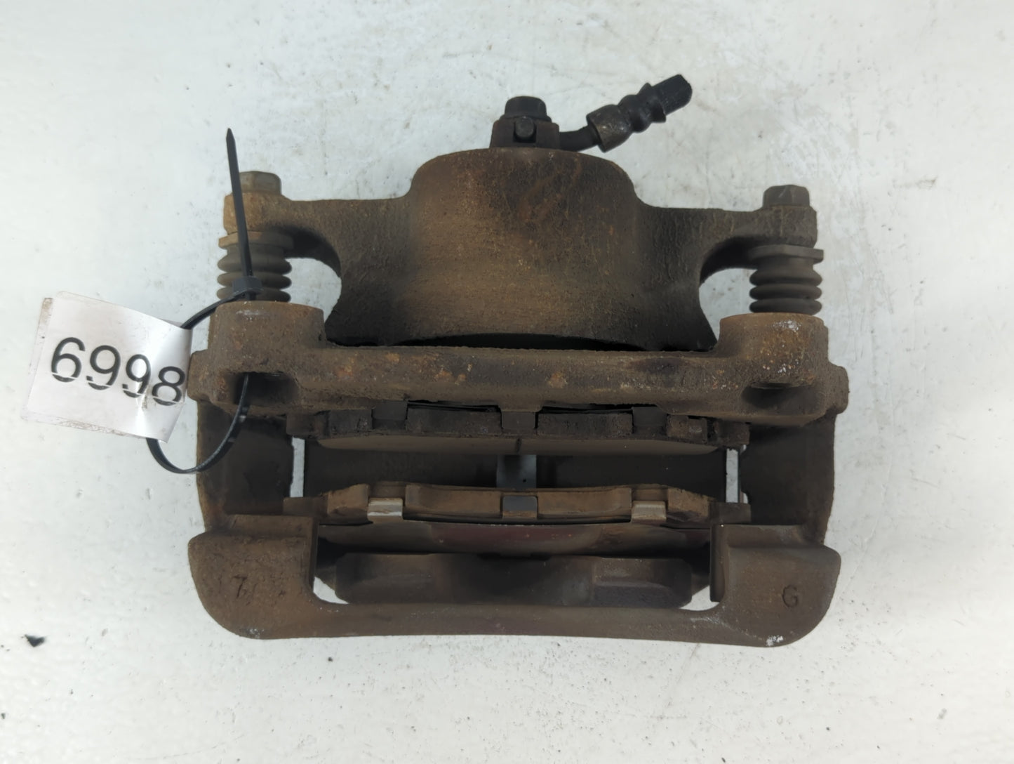 2016-2020 Nissan Rogue Front Passenger Right Brake Caliper - Oemusedautoparts1.com