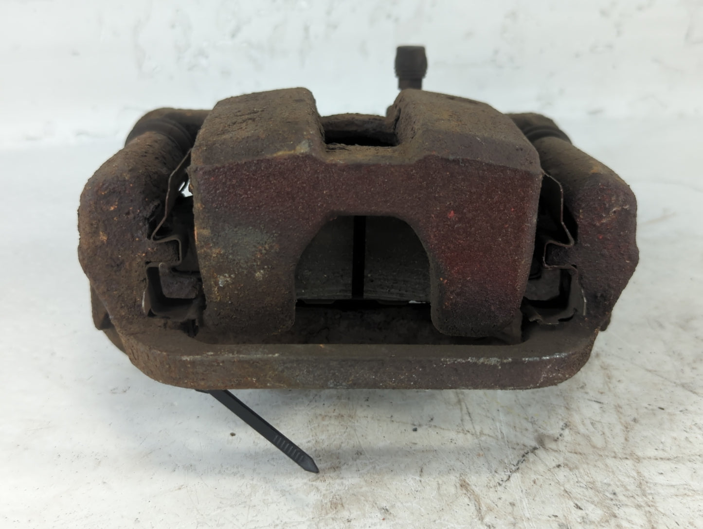 2016-2019 Nissan Rogue Front Passenger Right Brake Caliper - Oemusedautoparts1.com