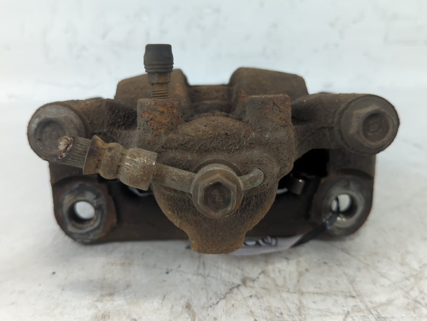 2016-2019 Nissan Rogue Front Passenger Right Brake Caliper - Oemusedautoparts1.com