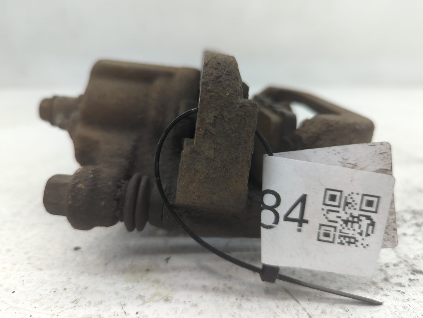 2016-2020 Nissan Rogue Front Driver Left Brake Caliper - Oemusedautoparts1.com