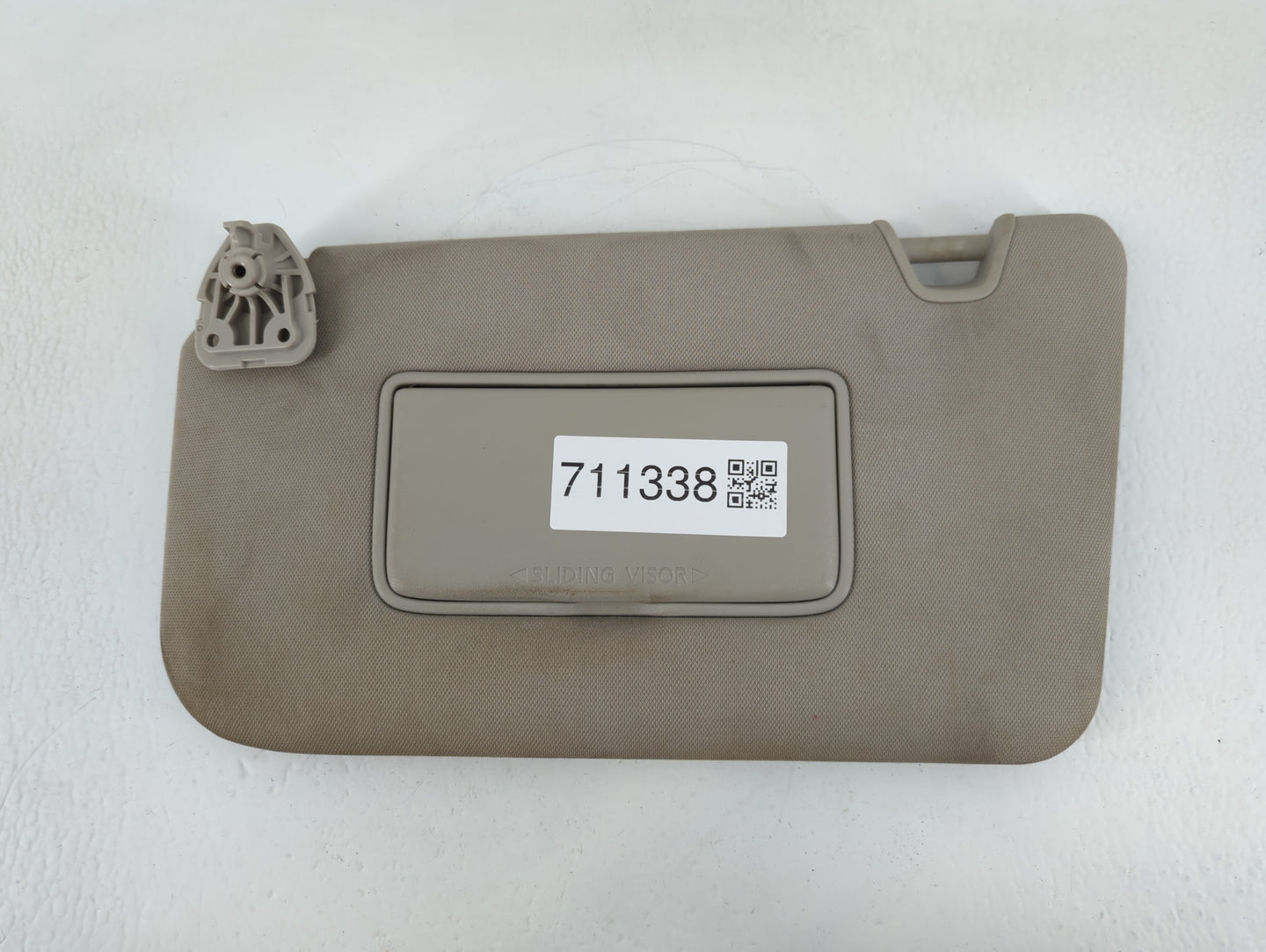 2018-2020 Nissan Rogue Sun Visor Shade Replacement Driver Left Mirror Fits Fits 2018 2019 2020 OEM Used Auto Parts - Oemused