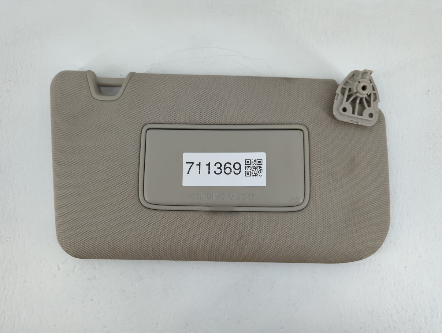 2018-2020 Nissan Rogue Sun Visor Shade Replacement Passenger Right Mirror Fits Fits 2018 2019 2020 OEM Used Auto Parts - Oem