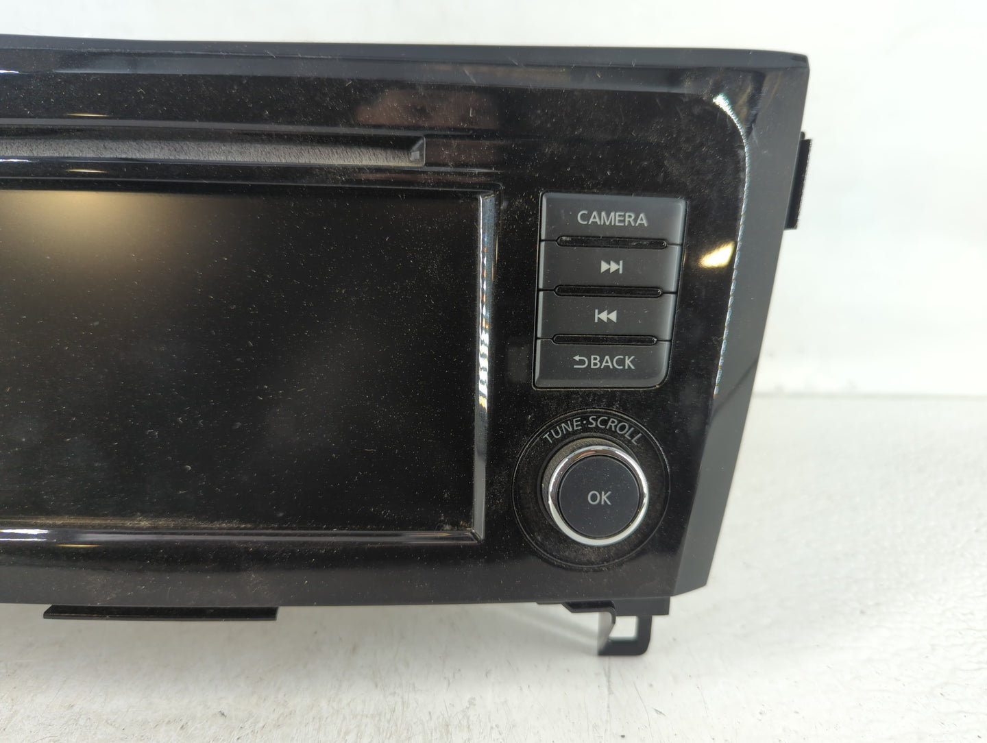 2018 Nissan Rogue Radio AM FM Cd Player Receiver Replacement P/N:7 505 750 819 2591A7FH0A Fits OEM Used Auto Parts - Oemused
