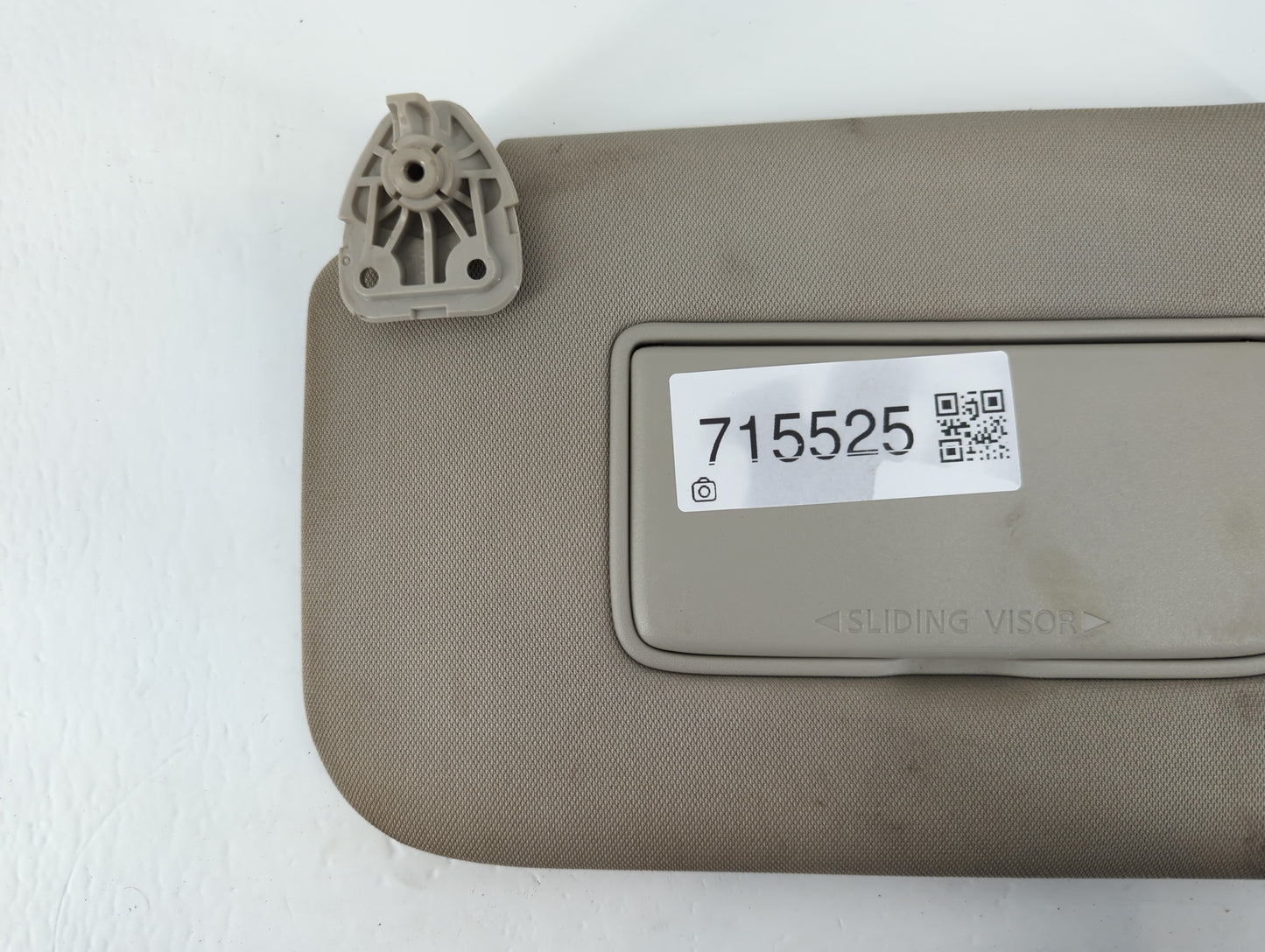 2018-2020 Nissan Rogue Sun Visor Shade Replacement Driver Left Mirror Fits Fits 2018 2019 2020 OEM Used Auto Parts - Oemused