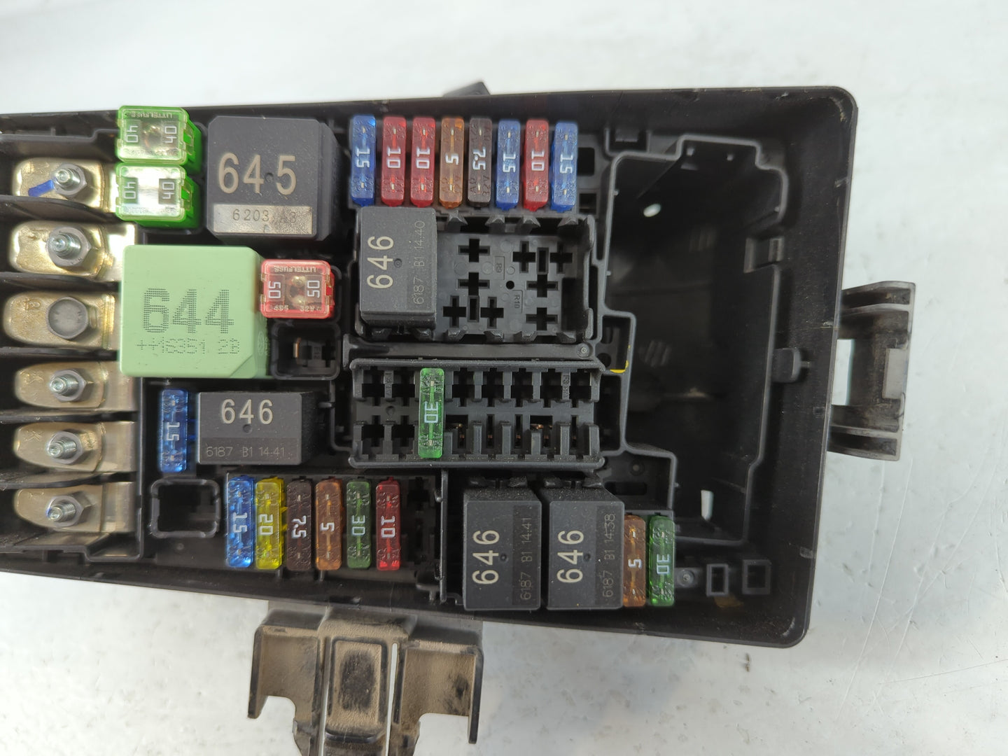 2017-2020 Nissan Rogue Fusebox Fuse Box Panel Relay Module P/N:6351-2835 6351-2832, 5Q0 907 361 C Fits Fits 2017 2018 2019 2