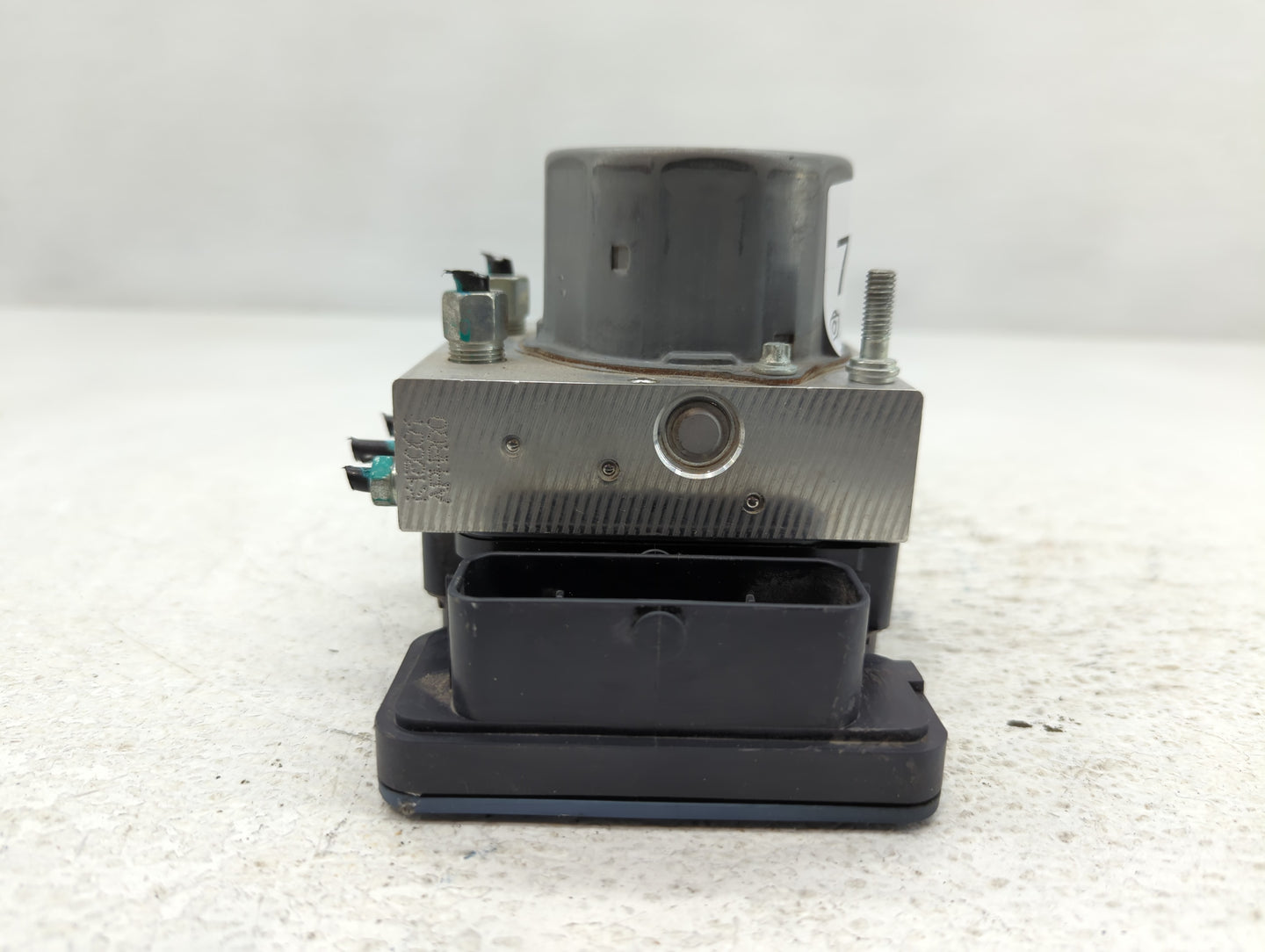 2018 Nissan Rogue ABS Pump Control Module Replacement P/N:269 829 47660 5HR3A Fits OEM Used Auto Parts - Oemusedautoparts1.c