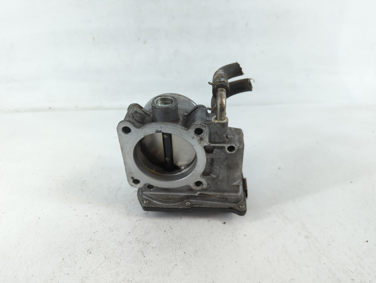 2014-2020 Nissan Rogue Throttle Body P/N:3TA60-01 C Fits Fits 2013 2014 2015 2016 2017 2018 2019 2020 OEM Used Auto Parts - 