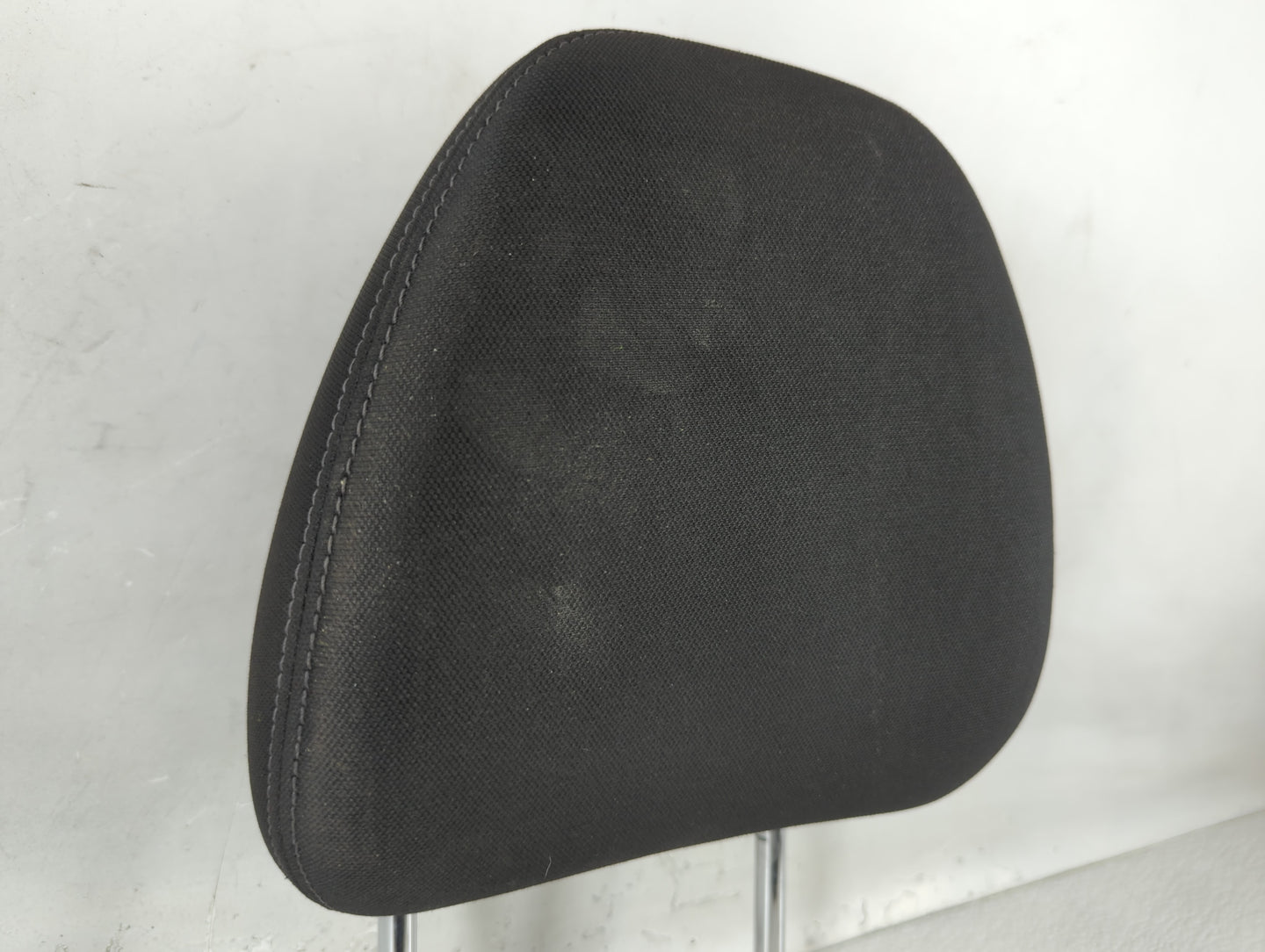 2018 Nissan Rogue Headrest Head Rest Front Driver Passenger Seat Black - Oemusedautoparts1.com