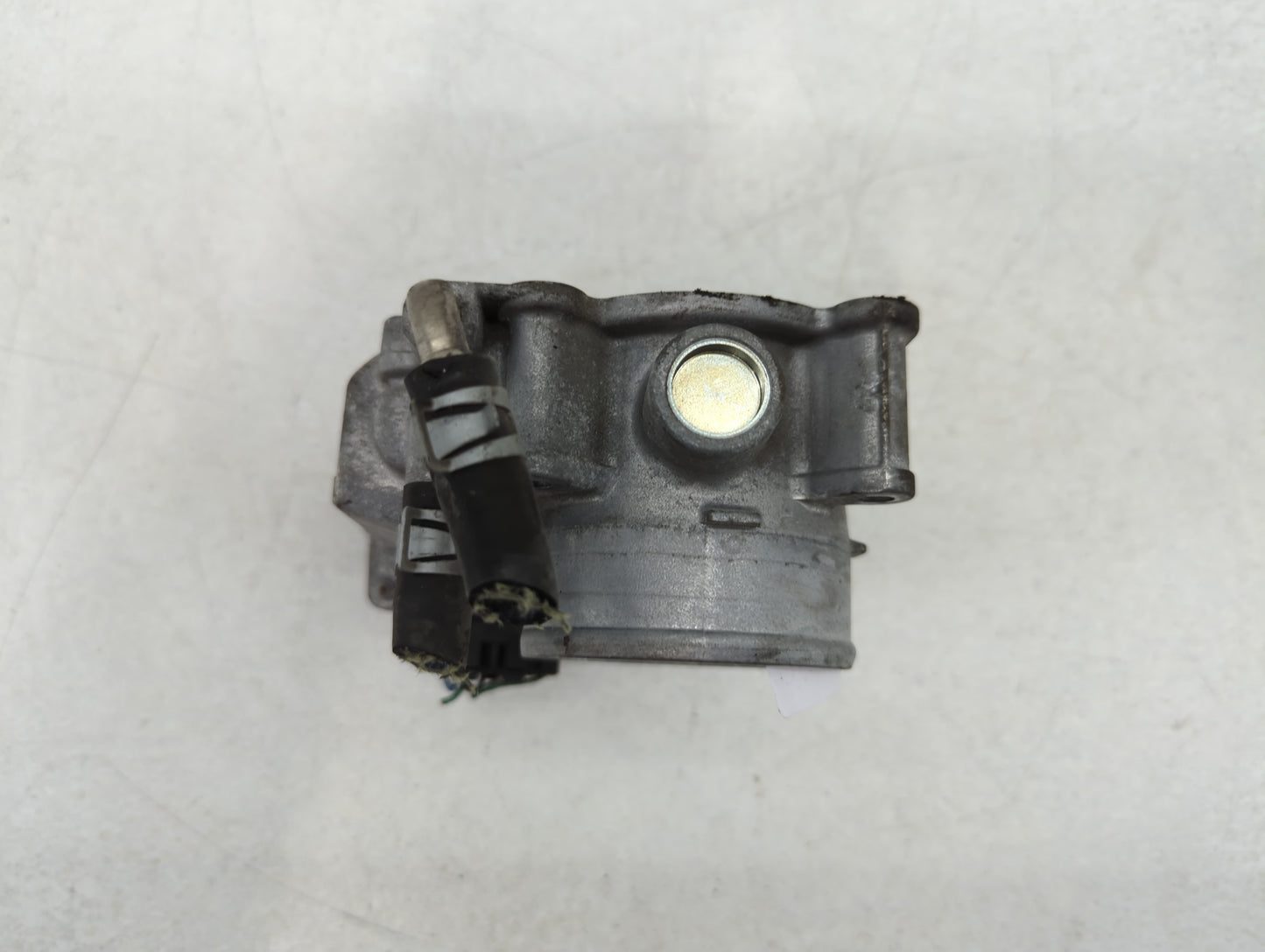 2014-2020 Nissan Rogue Throttle Body P/N:3TA60-01 A Fits Fits 2013 2014 2015 2016 2017 2018 2019 2020 OEM Used Auto Parts - 