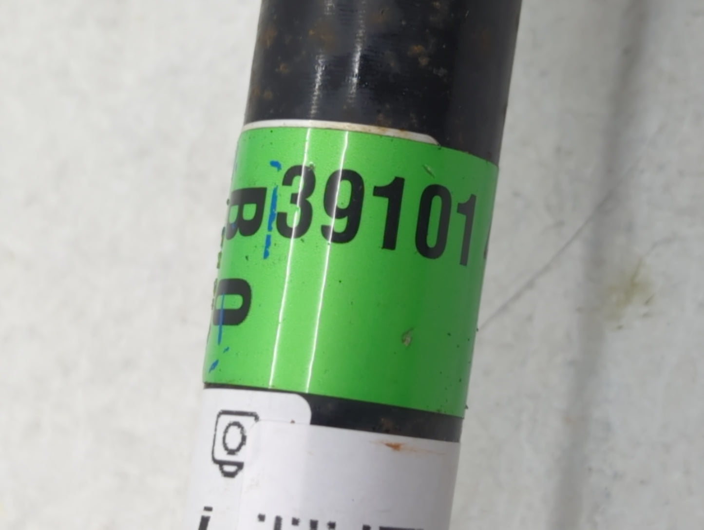2017-2019 Nissan Rogue Axle Shaft Front Driver Cv C/v - Oemusedautoparts1.com