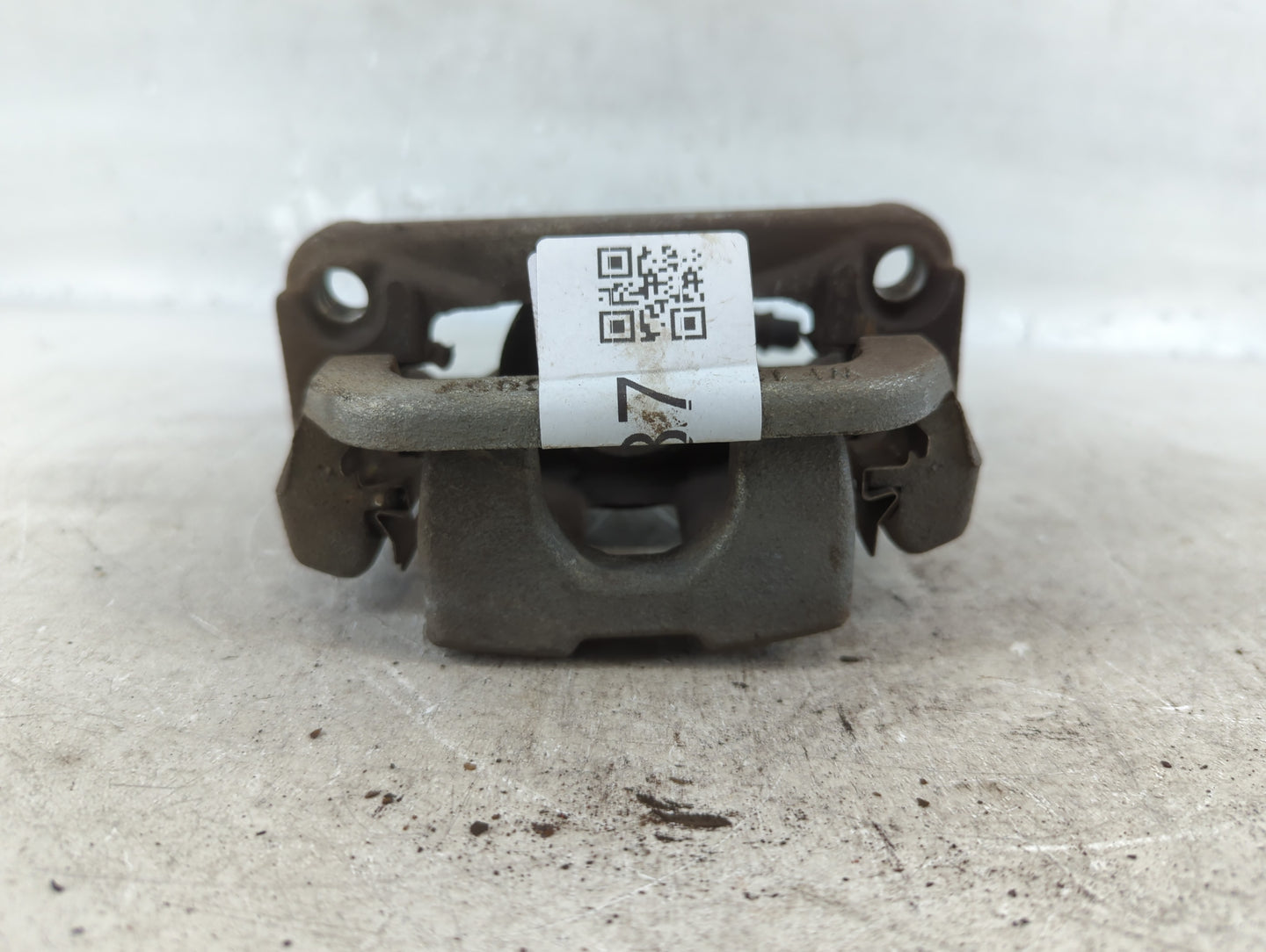 2014-2020 Nissan Rogue Front Passenger Right Brake Caliper - Oemusedautoparts1.com