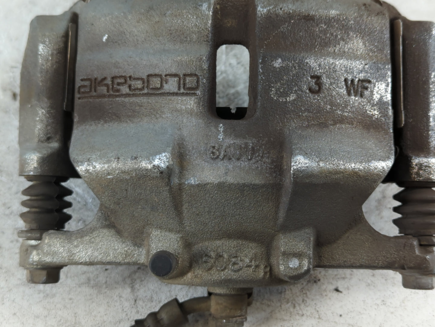 2014-2020 Nissan Rogue Front Passenger Right Brake Caliper - Oemusedautoparts1.com